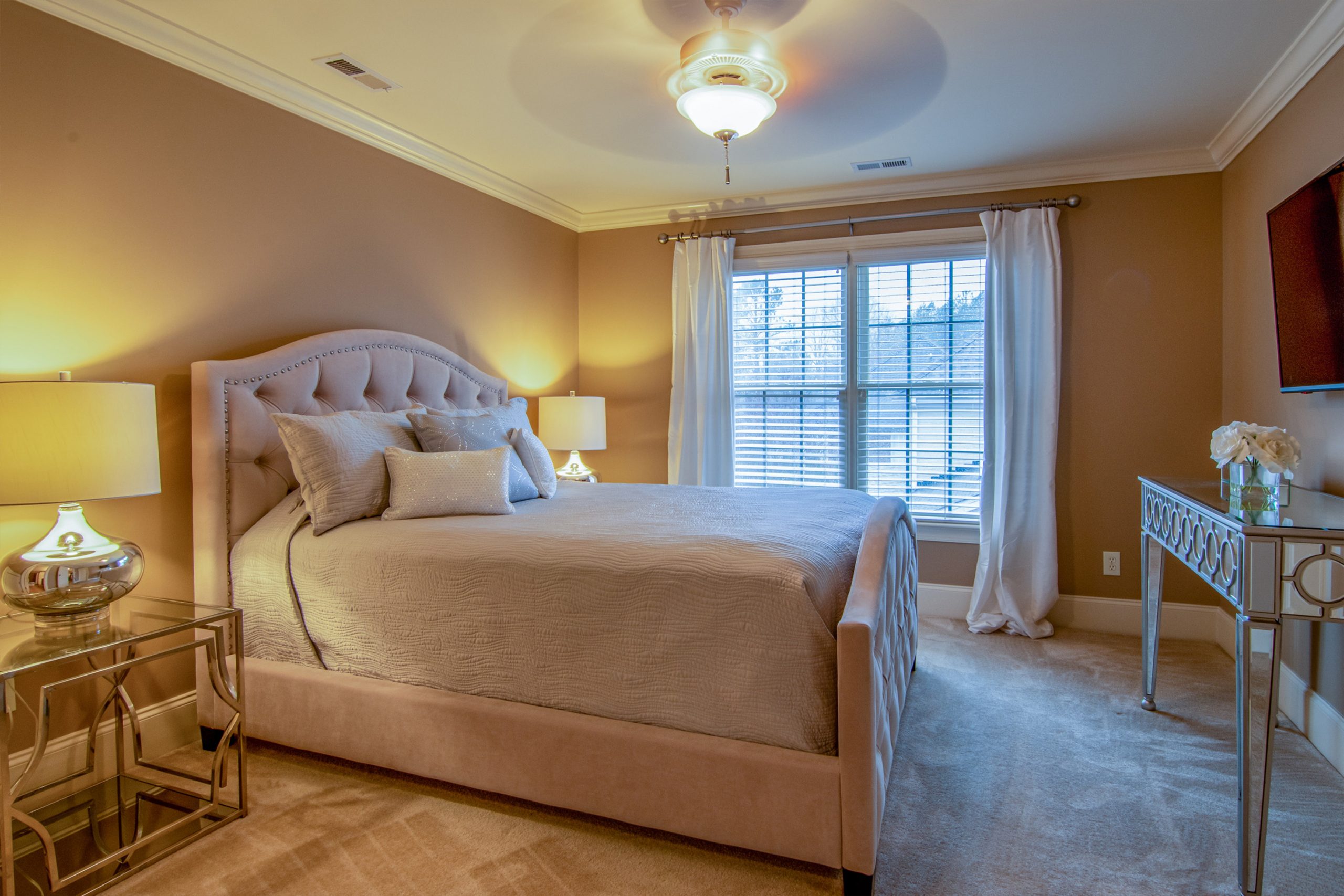 9 Space Saving Tips To Get More Out Of Your Home! 5 space saving for bed room