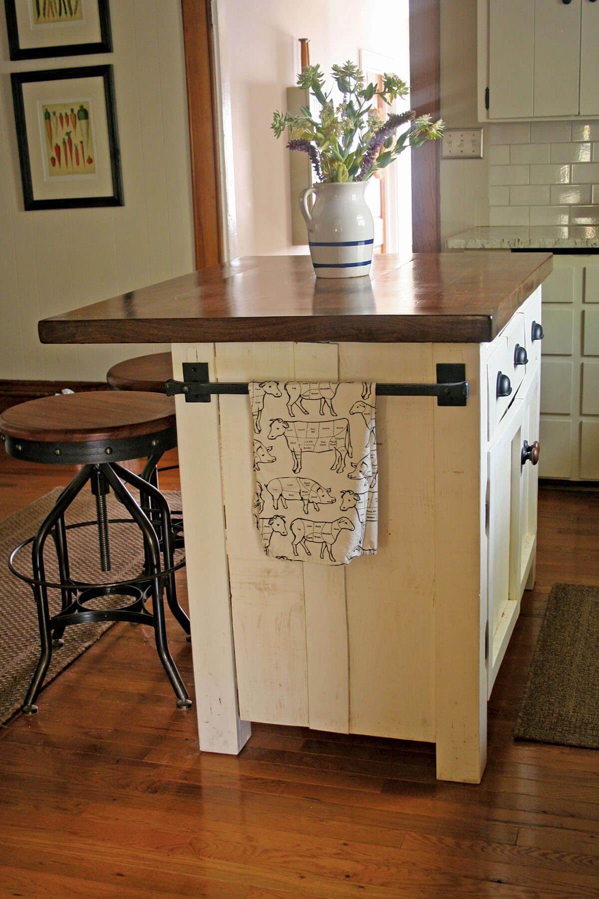 Smart and refreshing modern kitchen design ideas for new-age Indian home buyers! 19 Kitchen Island Ideas | Modern kitchen design tips