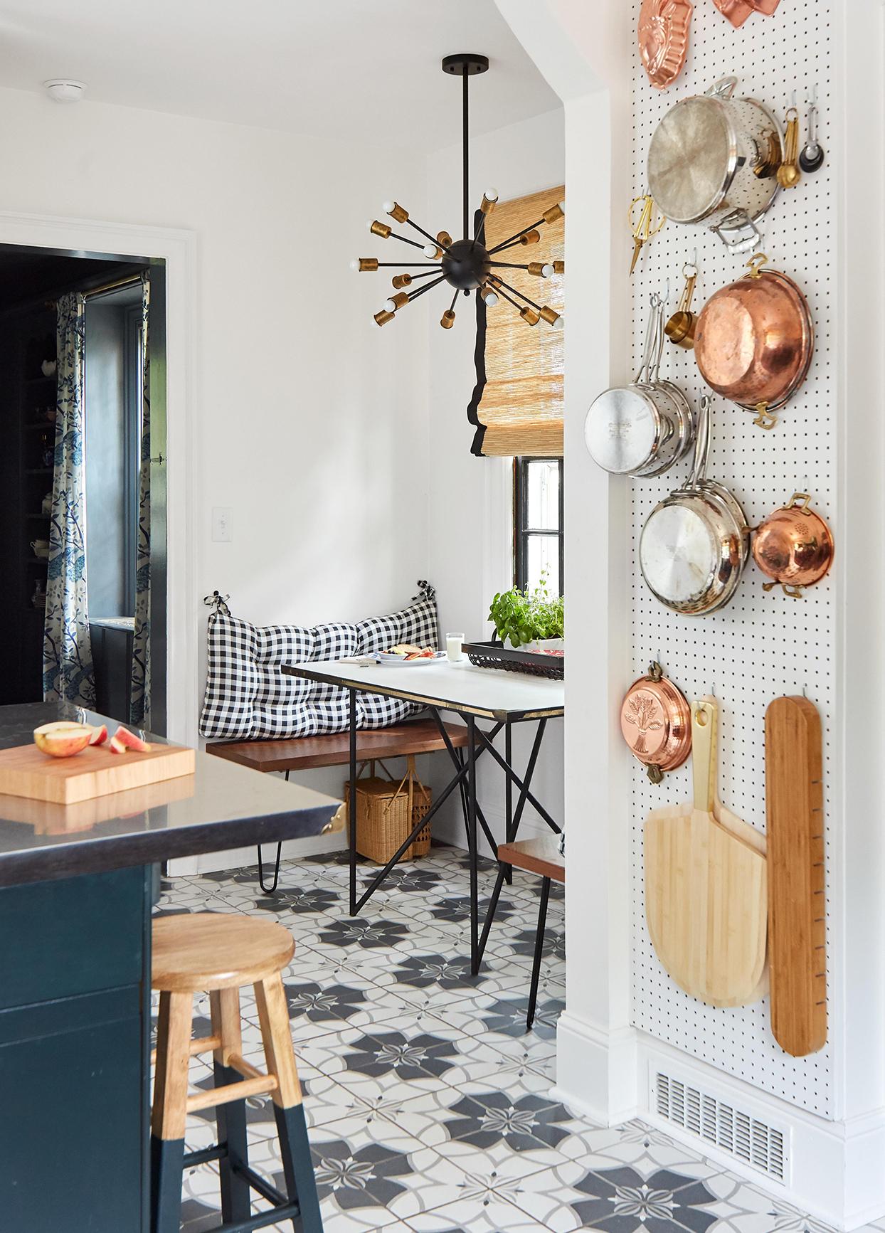 Smart and refreshing modern kitchen design ideas for new-age Indian home buyers! 1 Storage Ideas for Pots and Pans When You're Short on Cabinet Space | Modern kitchen design