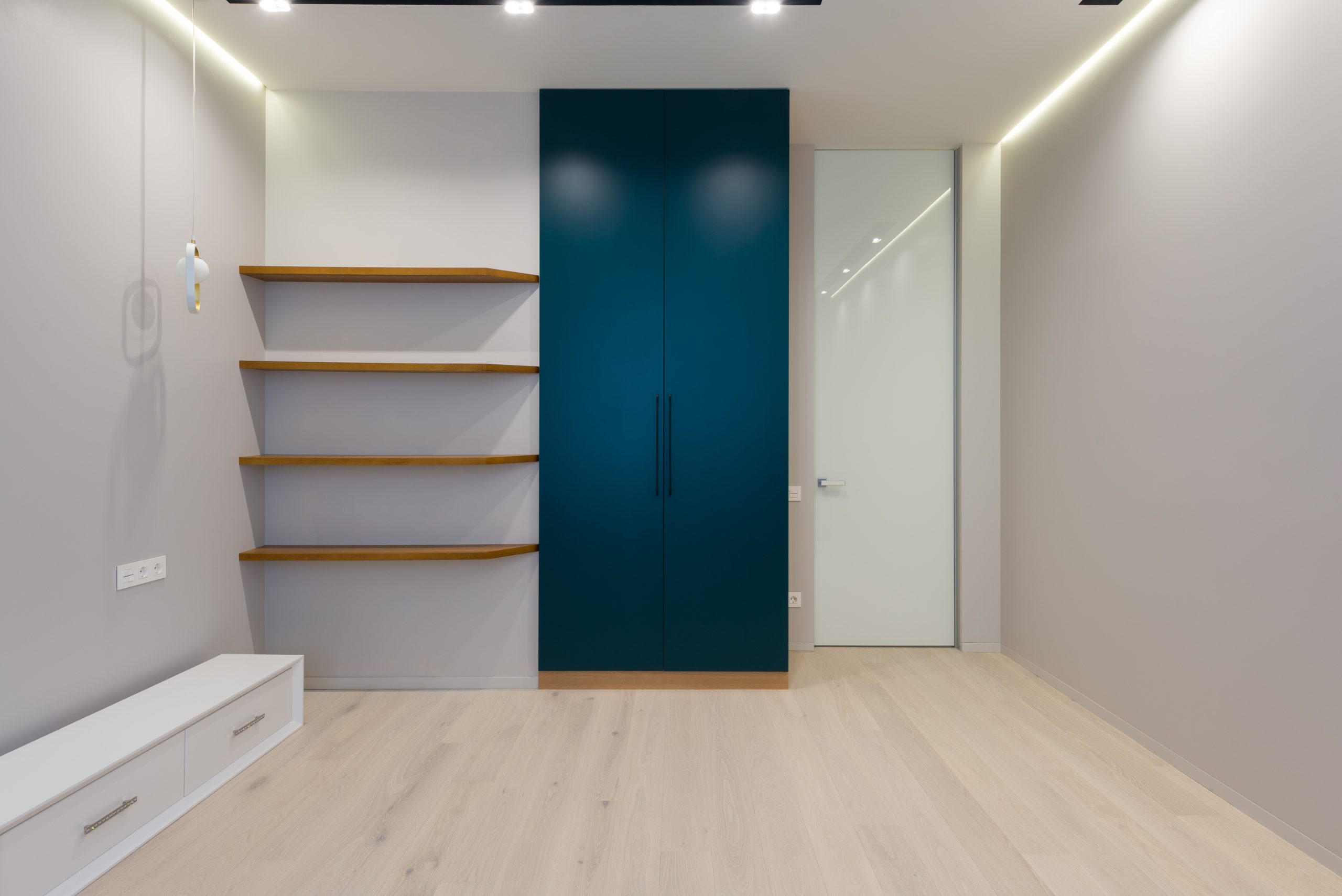 Tips to create more space in your Indian house - Part 2 17 Using vertical spaces, building wardrobes and storage right up to the ceiling | Indian house